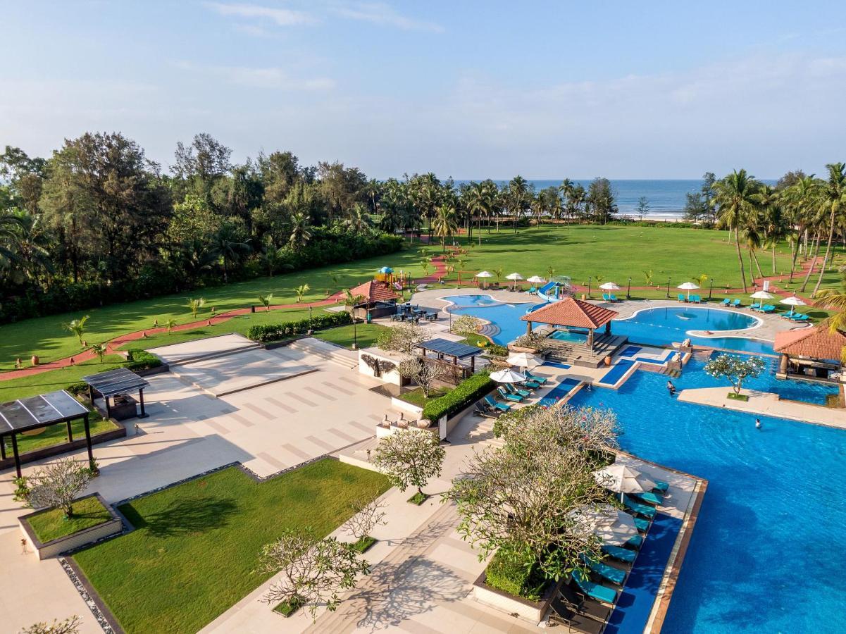 Kenilworth Resort & Spa, Goa Utorda Buitenkant foto